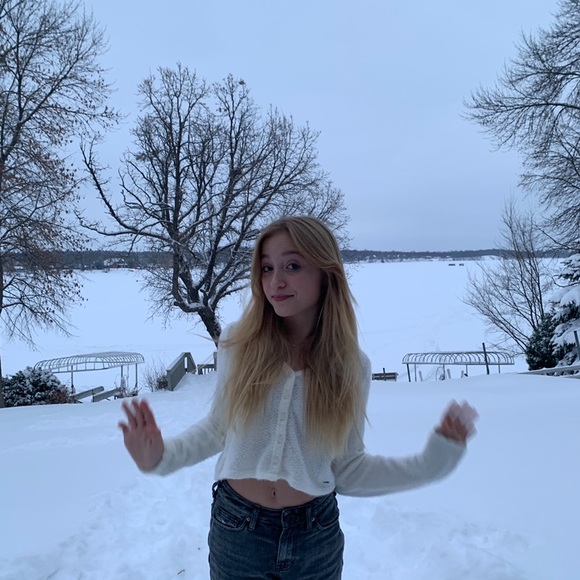 Meet your Posher, Braylie - Picture 1 of 1